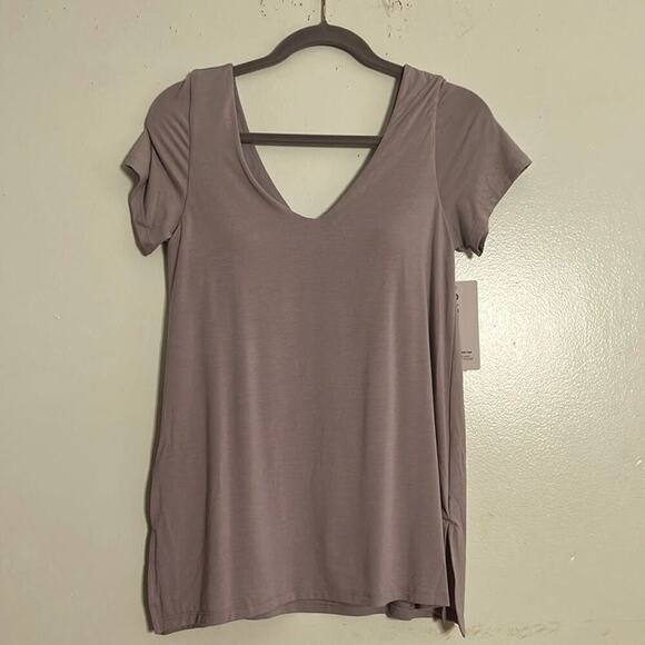 ATHLETA ESSENCE SUPPORT‎ NWT TOP SIZE M - Picture 1 of 6